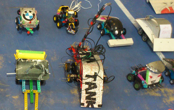 مسابقه ربات ها