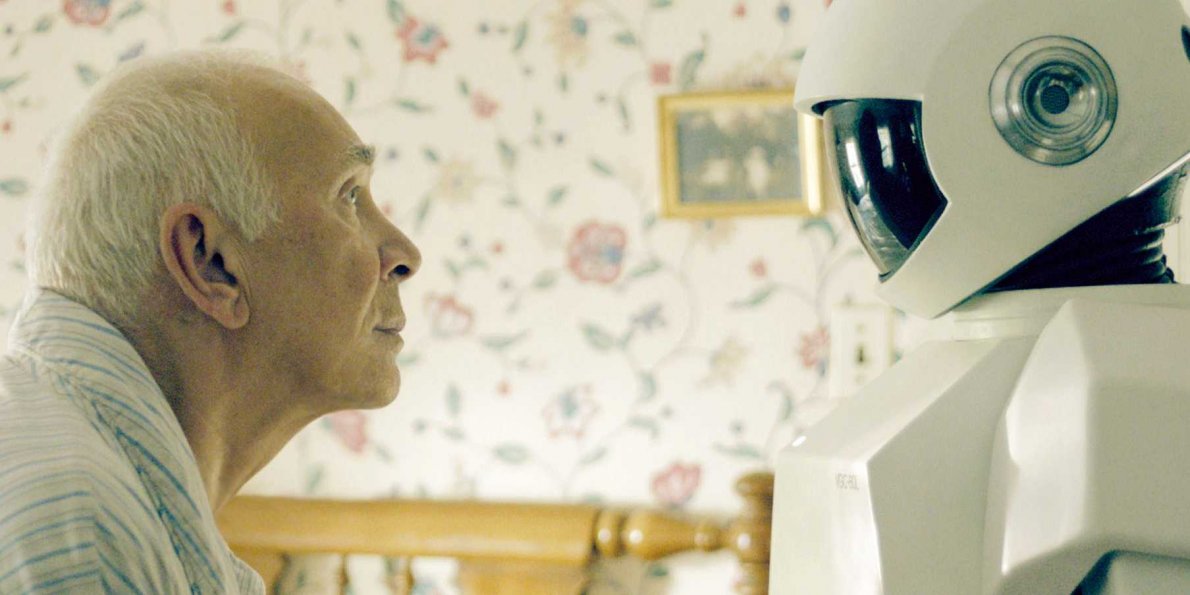 ربات افراد سالمند