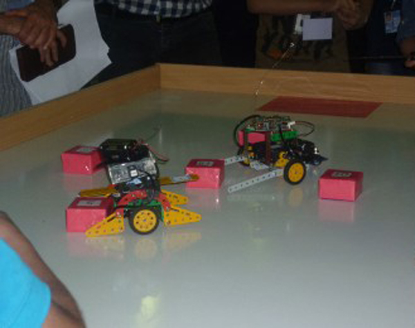 مسابقه ربات های جنگجو