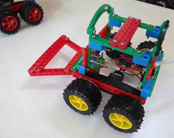 ربات پلاستیکی