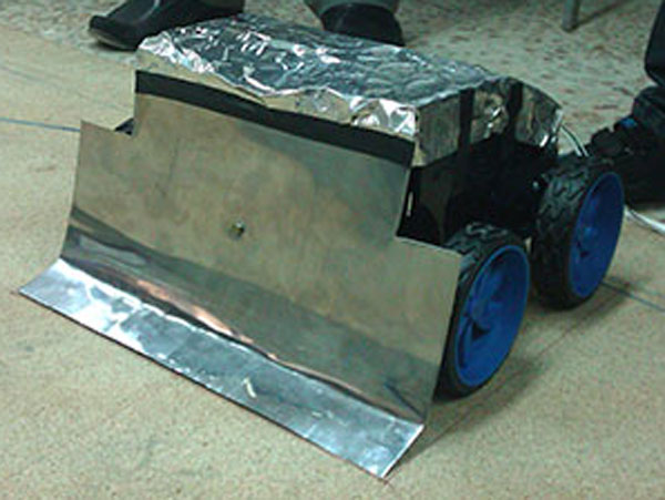 ربات جنگجوی فلزی